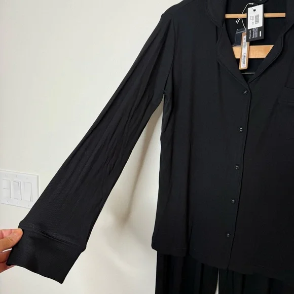 New SKIMS Soft Lounge Rib Sleep Set - Onyx black size small - Picture 10 of 14